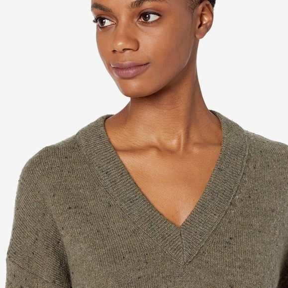 NWT‎ Madewell Donegal Bartlett V-Neck Pullover Sweater Forest Green XXS - Picture 2 of 8